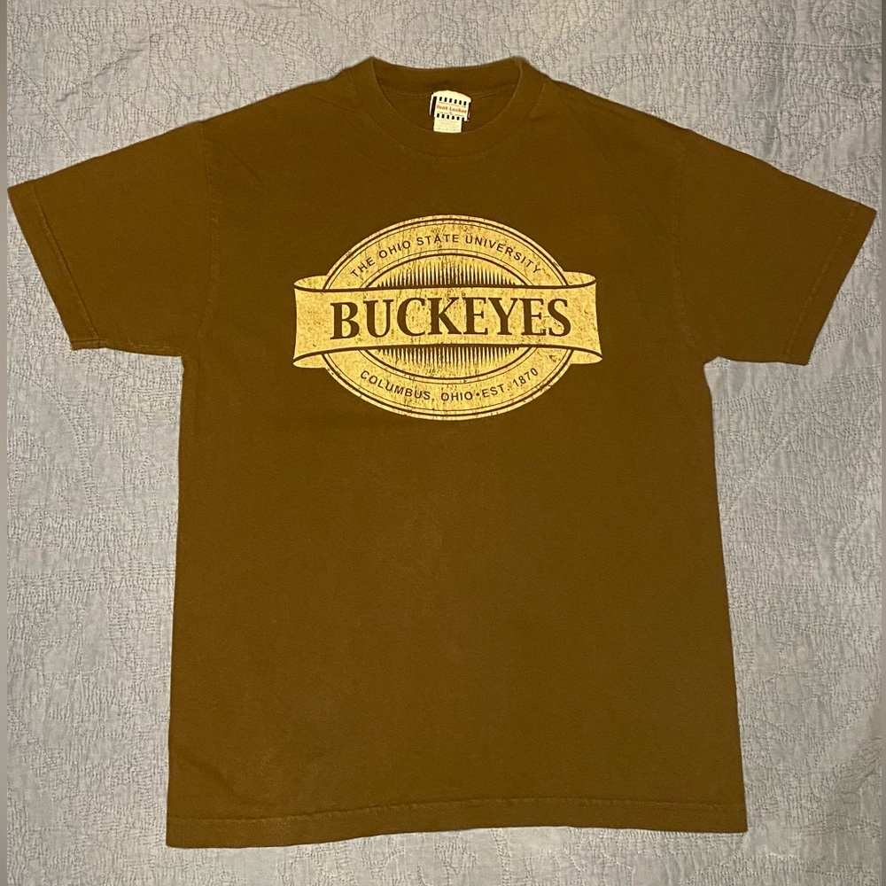 Ohio state university buckeye T-shirt M